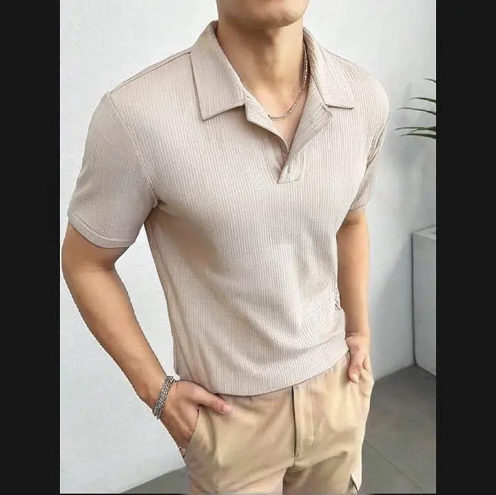 white knitted polo